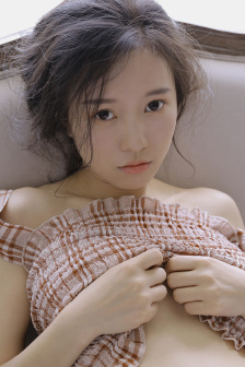 女孩输了让对方随便处理自己游戏